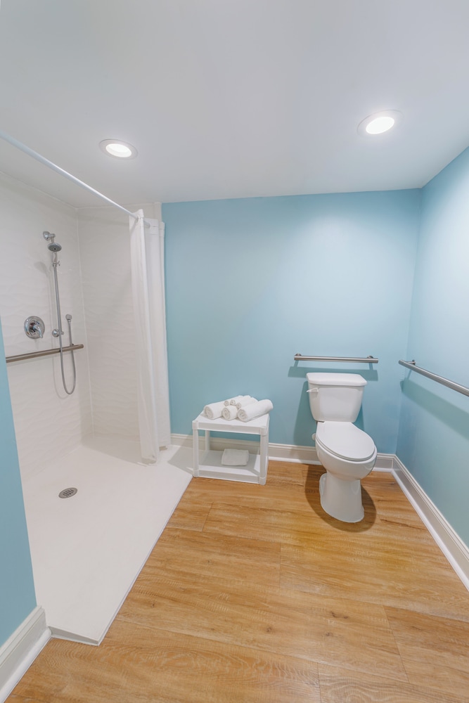 Dunes Inn & Suites - photo 22