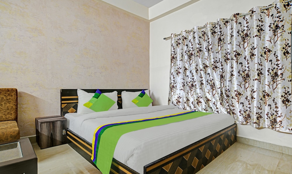 Treebo Alankar Hoshangabad Road - carbon neutral hotel in Bhopal