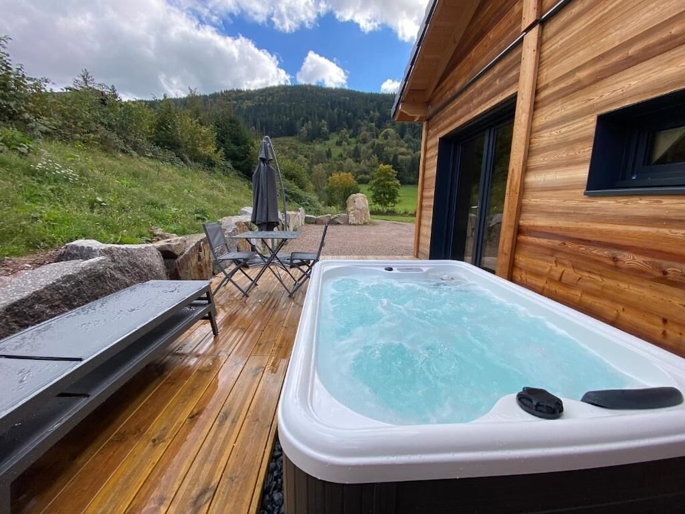 Les Chalets Perce Neige Jacuzzi Privatif Proximite Gerardmer La Bresse — La Bresse