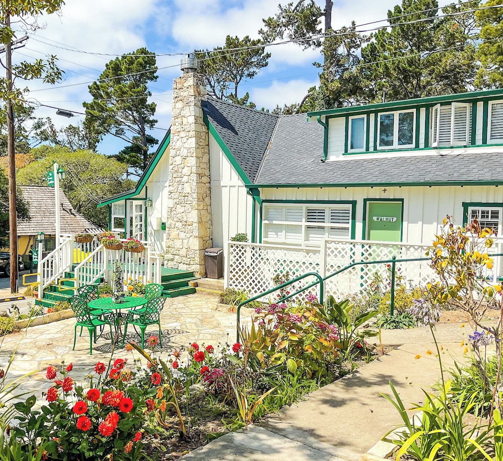 Carmel Green Lantern Inn — hotel in Carmel