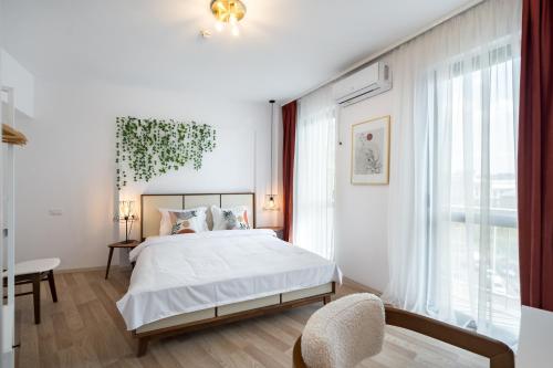 Aqua&Lemon Calea Victoriei — 4-Star Luxury Hotel in Bucharest, Romania