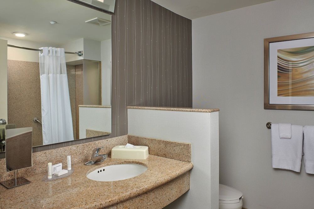 Courtyard by Marriott Bristol - photo 10