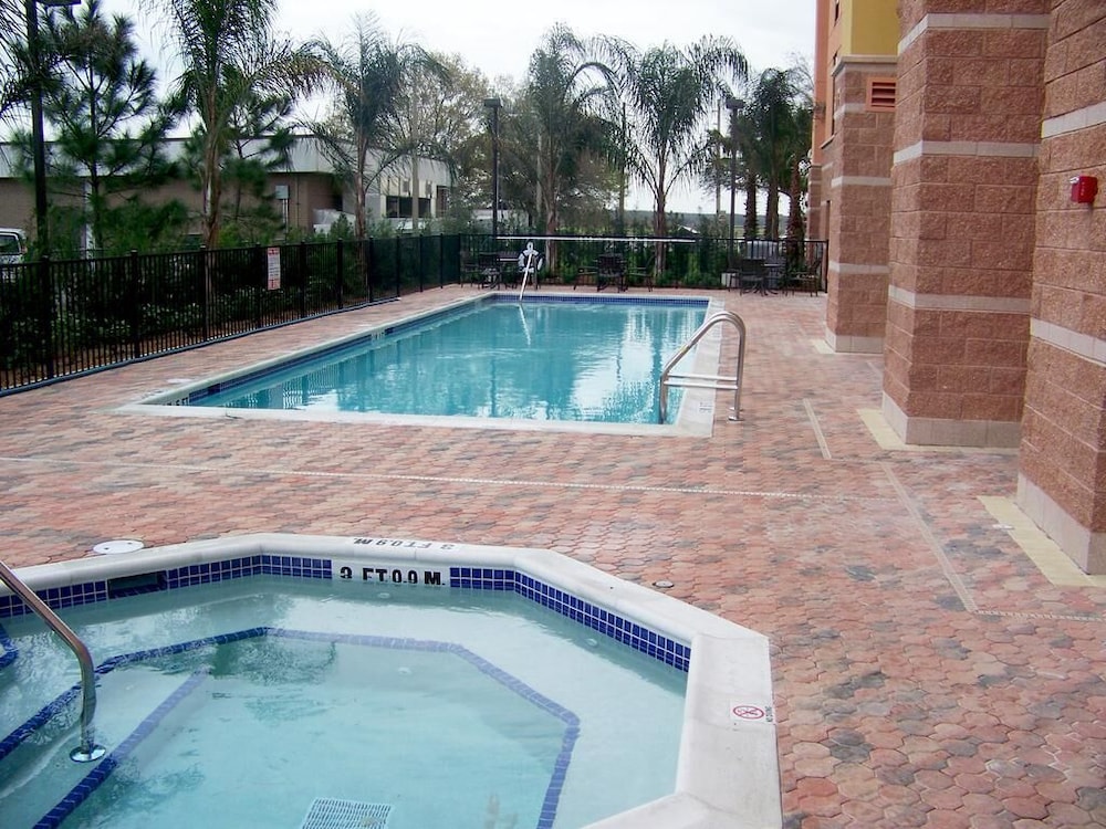Hampton Inn & Suites Orlando South Lake Buena Vista - photo 40