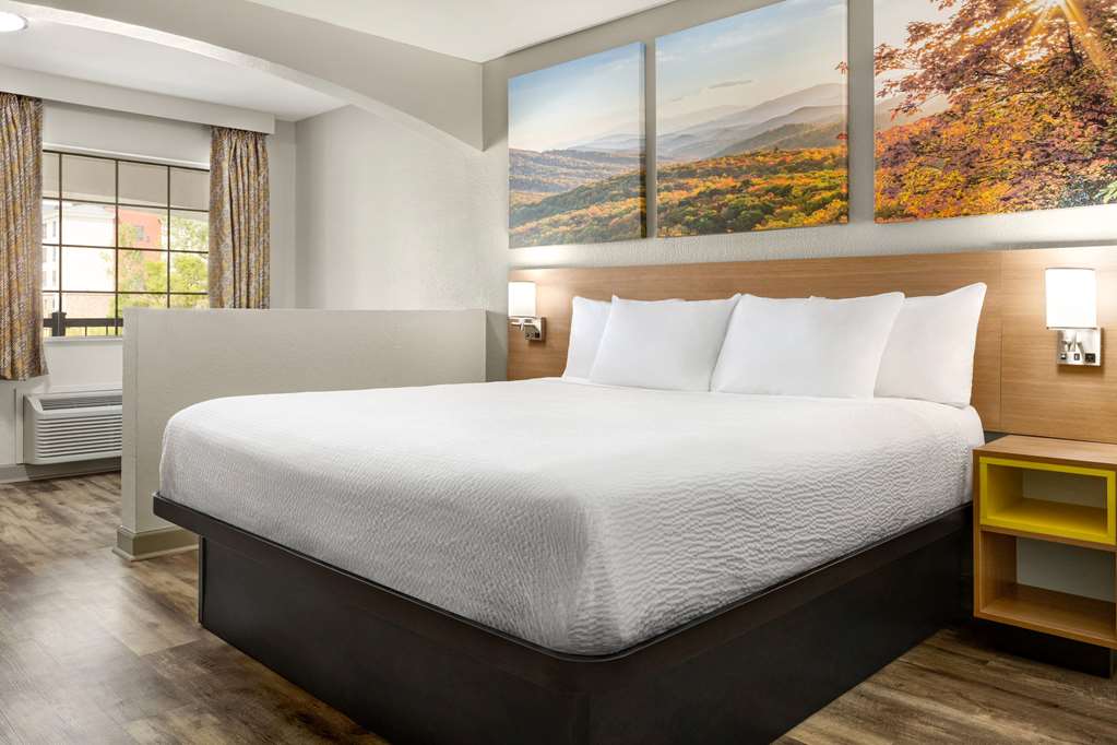 Days Inn by Wyndham Fulton - photo 17