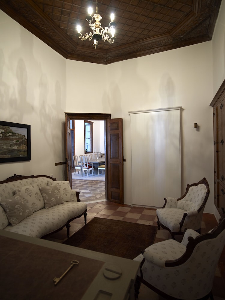 Hydrea Exclusive Hospitality — Ydra — photo 3