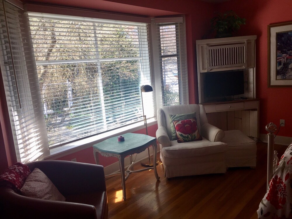 The Villa Bed & Breakfast - photo 45