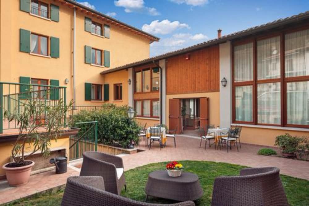 Hotel Tre Punte in Gargnano, Italy