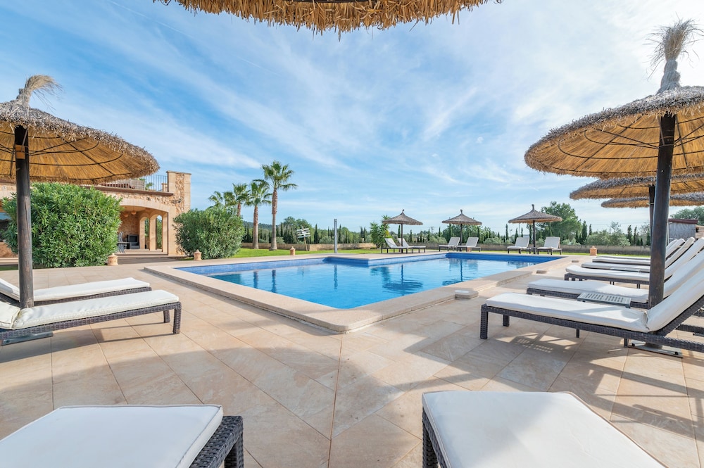 Son Sampoli Suites Adults Only by MHR — hotel in Llucmajor