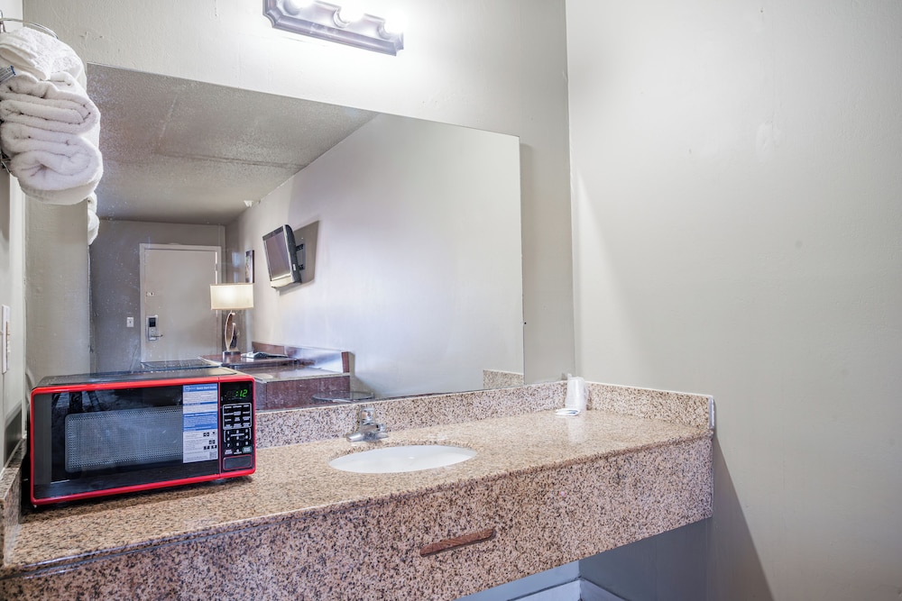 Southern Inn By OYO Walterboro I 95 - photo 27