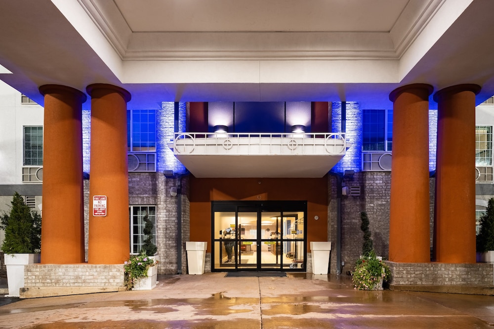 Holiday Inn Express & Suites Evanston By IHG - photo 62