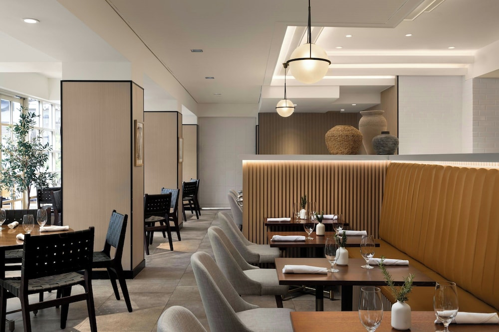 Sheraton Universal Hotel - photo 82