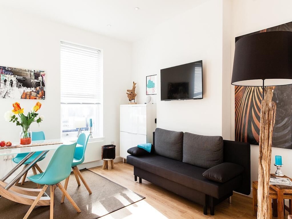 Cloud 88 — 4-Star Luxury Hotel in London, United Kingdom