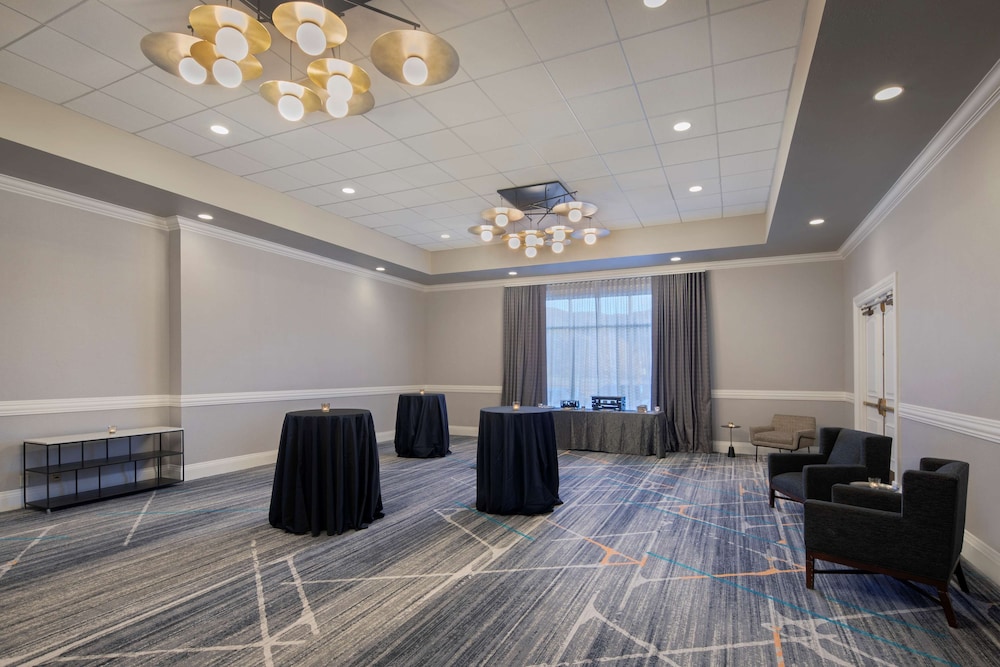 Embassy Suites by Hilton San Rafael at Marin Center - photo 57