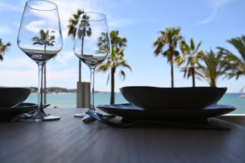 Duplex de Charme En Bord de Mer in Sanary-Sur-Mer, France