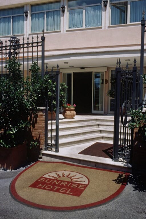 Sunrise - carbon neutral hotel in Rome