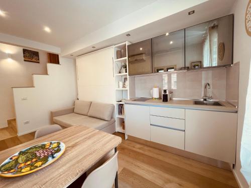 Duci House Cefalù Apartment — 4-Star Luxury Hotel in Cefalu, Italy