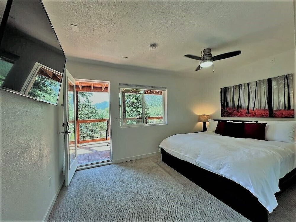 The Green Mountain Falls Lodge - photo 16