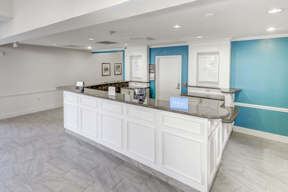 Hilton Garden Inn Waldorf - photo 4