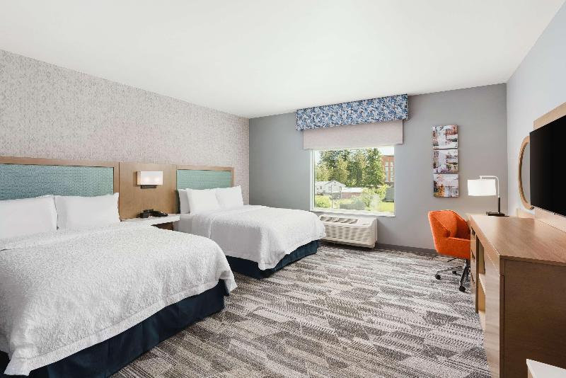 Hampton Inn Bellingham Airport - photo 54