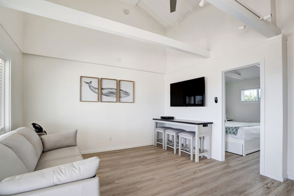 Driftwood Resort - photo 171