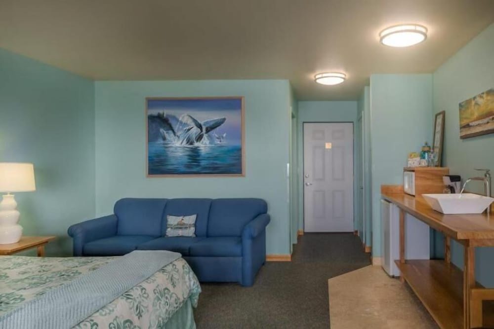Inn Of The Lost Coast - photo 11