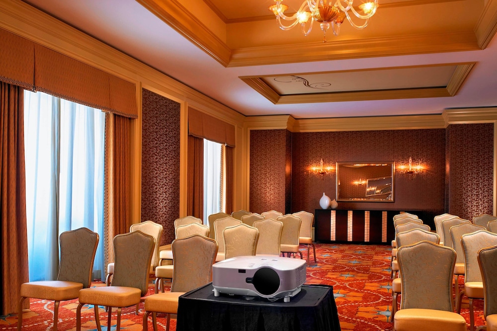 Houston Grand Hotel River Oaks - photo 57