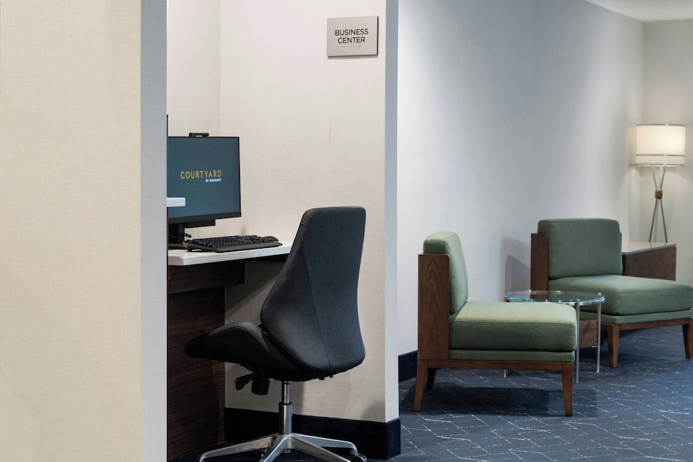 Courtyard by Marriott Providence Lincoln - photo 34