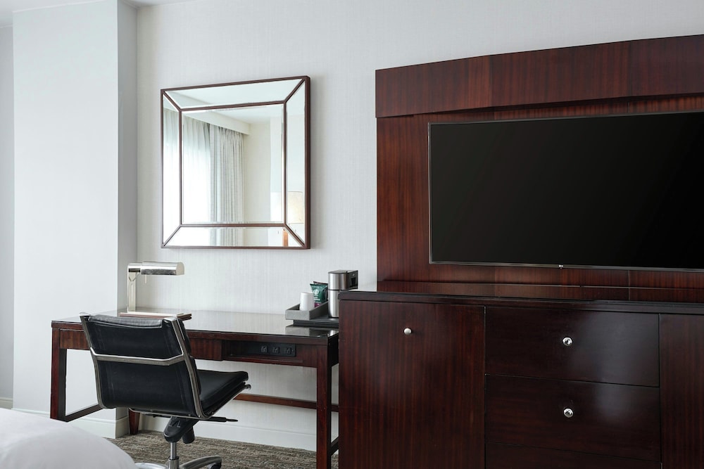 The Westin Washington National Harbor - photo 11