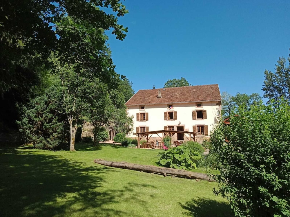 La Charmante - carbon neutral hotel in Xertigny