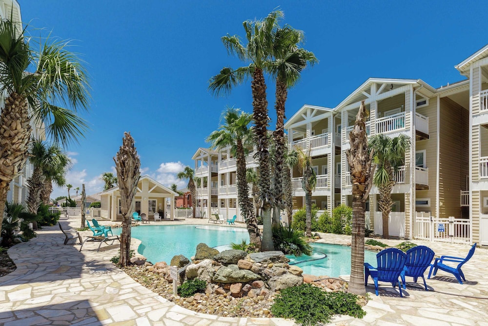 Resort Pool 3 Bedroom ATV Optional Sleeps 10 in Corpus Christi, United States