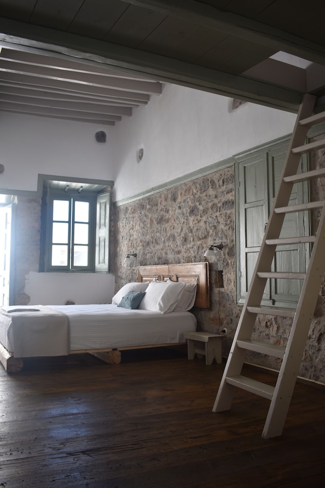 Latmos 1860 — Patmos — photo 5