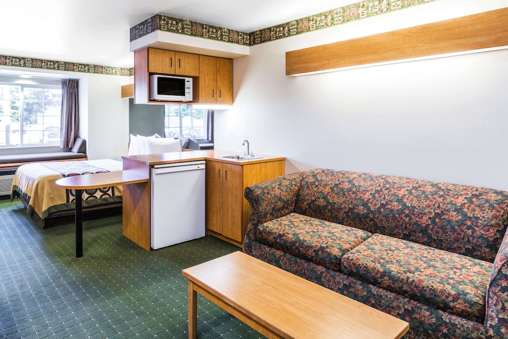 Royal Inn - photo 23