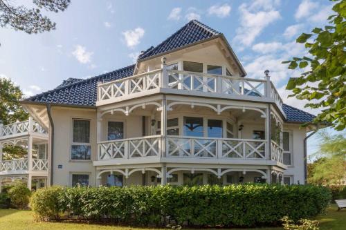 Strelasund — 4-Star Luxury Hotel in Ostseebad Binz, Germany