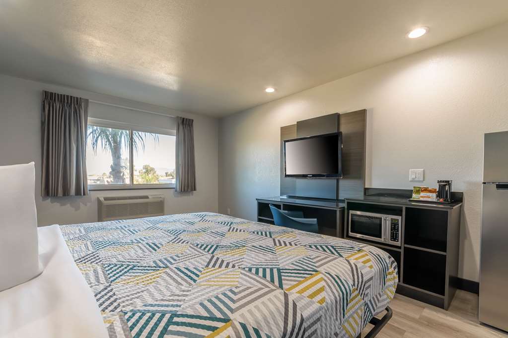 Studio 6 Suites Perris CA - photo 16