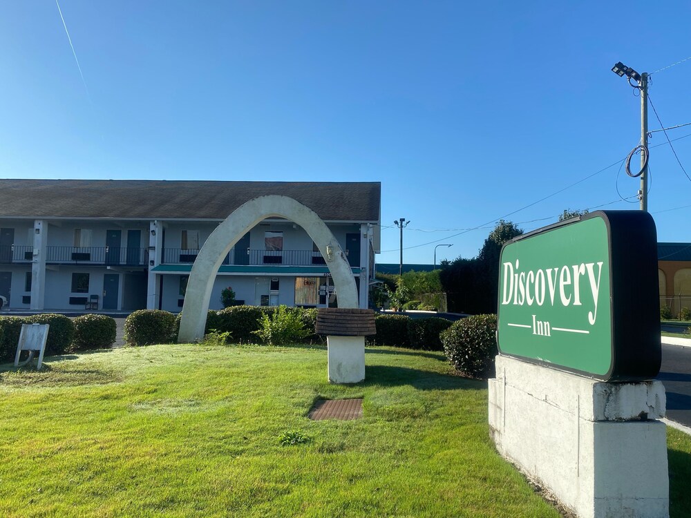 Discovery Inn Macon - photo 17