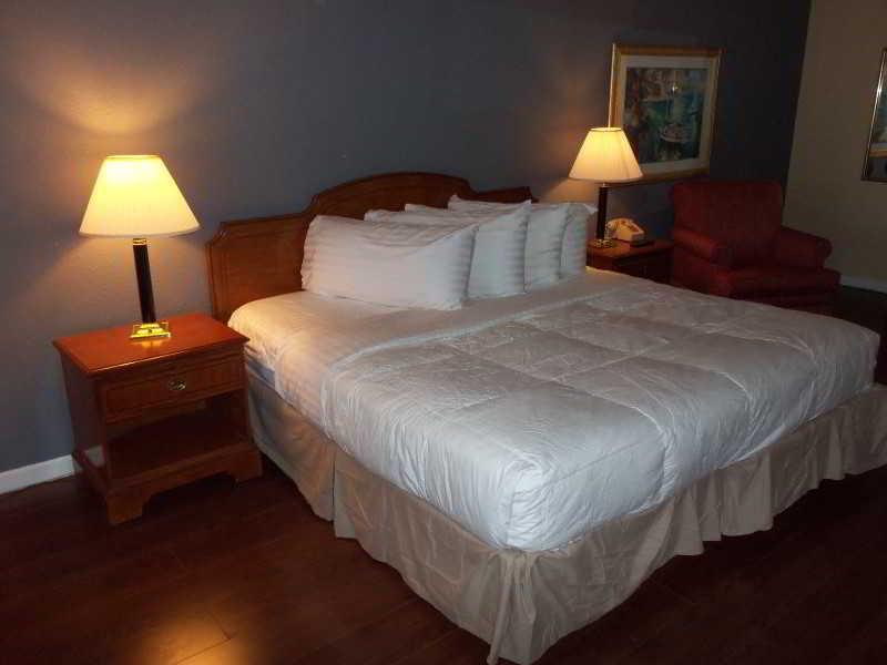 Claremont Kissimmee Hotel - featured photo
