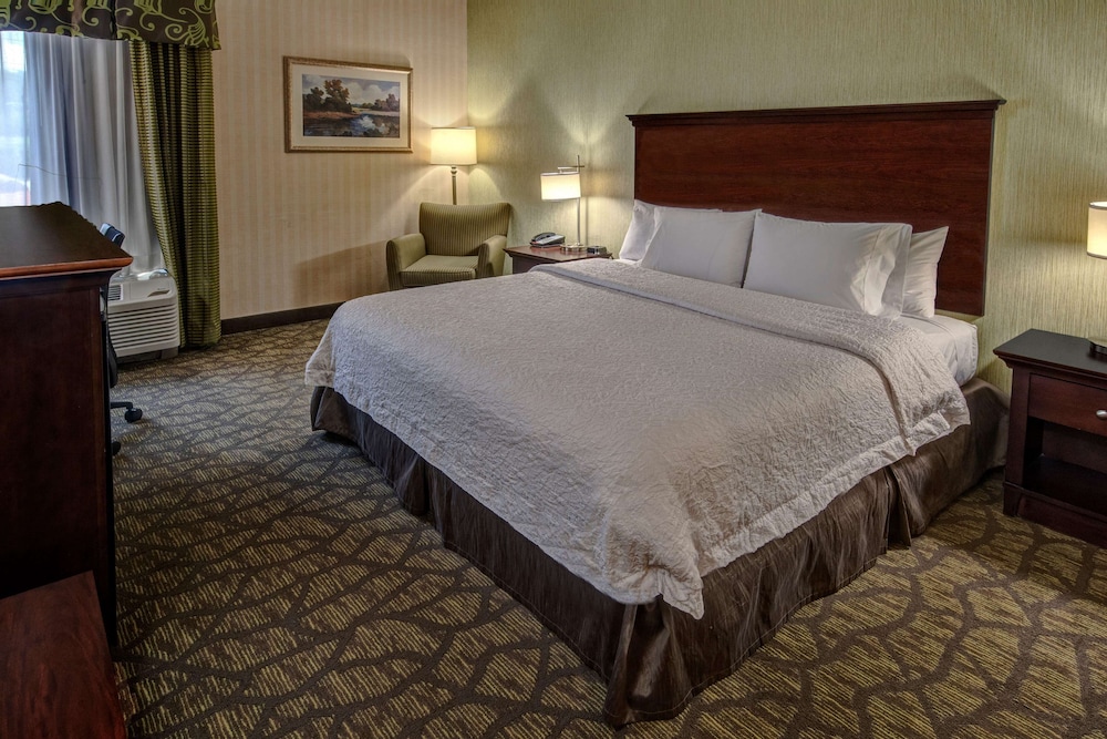 Hampton Inn Rocky Mount - photo 12