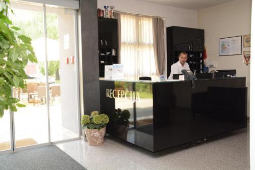 Art Hotel — Slavonski Brod — photo 2