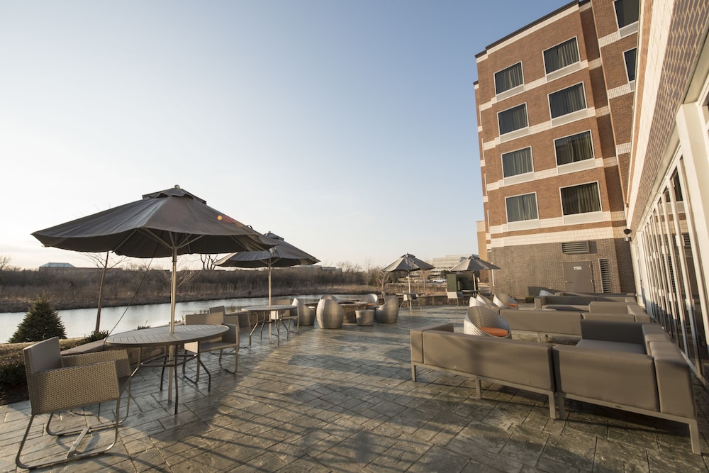 TownePlace Suites by Marriott Chicago Schaumburg - photo 55