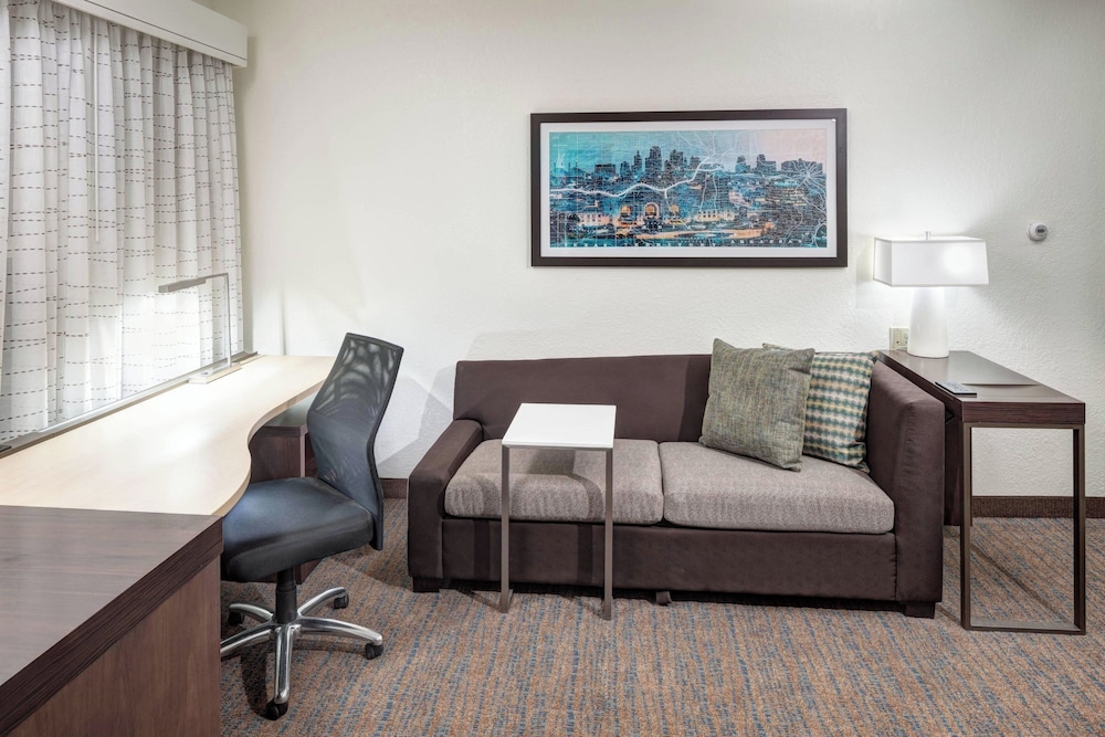 Residence Inn by Marriott Kansas City Country Club Plaza - photo 15