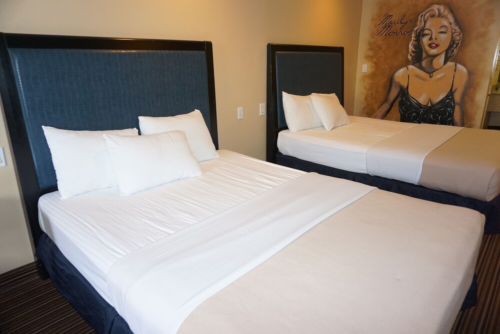 Hollywood Inn Express South - photo 7