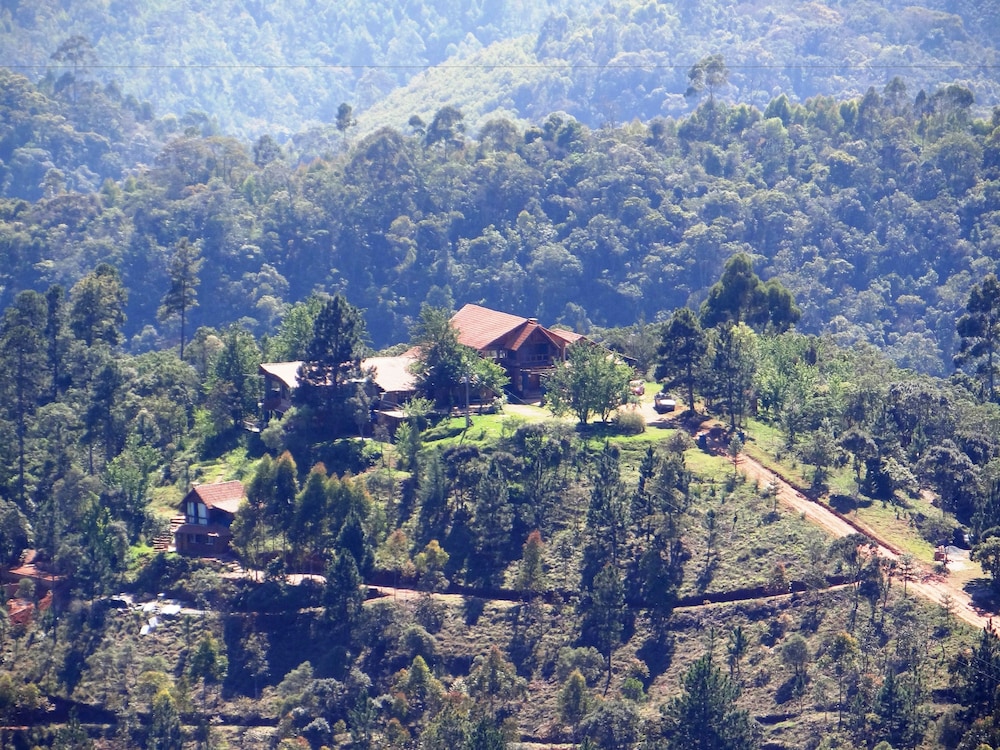 Pousada Off Road A Casa da Montanha in Guaratingueta, Brasil