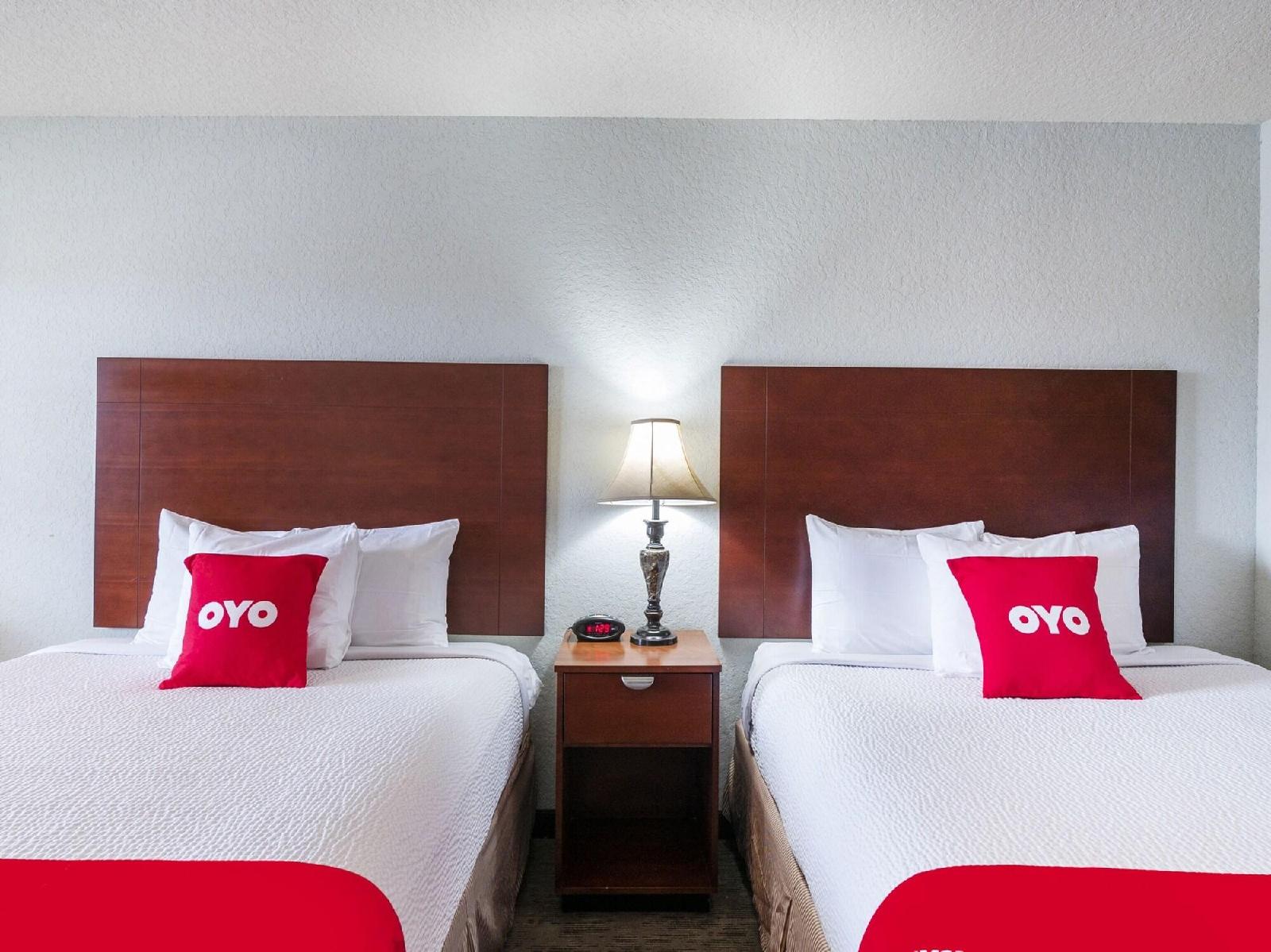 Oyo Hotel Pearsall I 35 West - photo 15