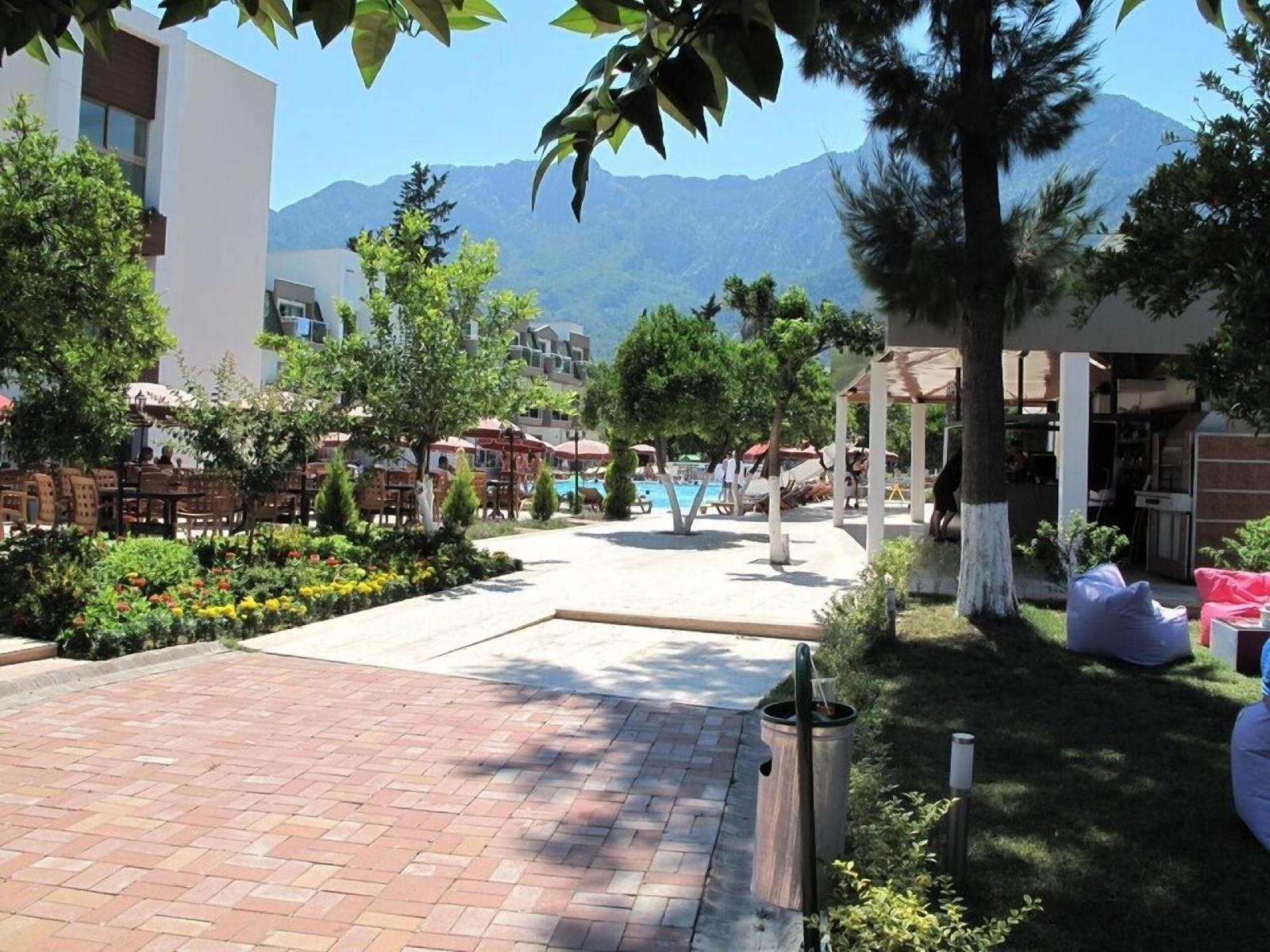 Batont Garden Resort All Inclusive — Kemer