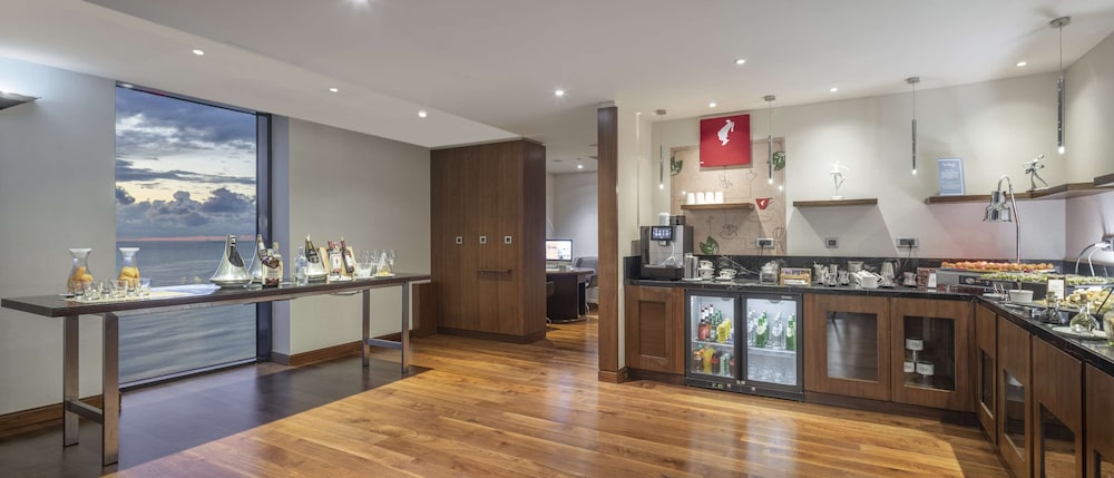 מזון ומשקאות