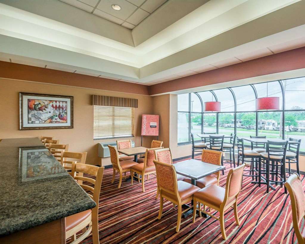 Comfort Inn NYS Fairgrounds - photo 33