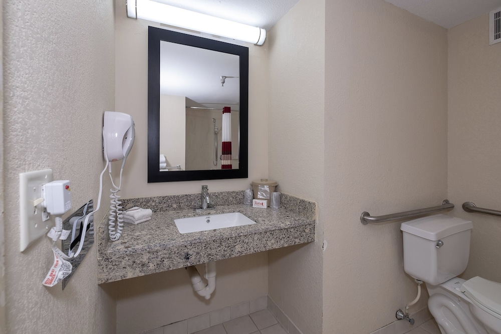 Red Roof Inn Prattville - photo 26