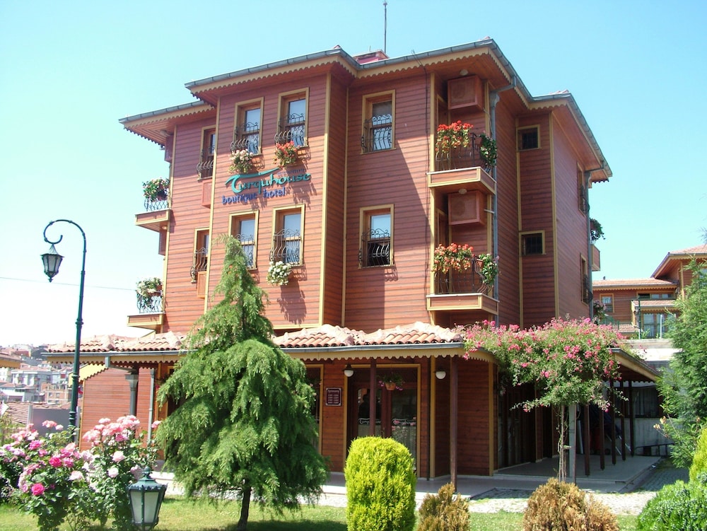 Turquhouse Hotel — 4-Star Luxury Hotel in Istanbul, Turkey