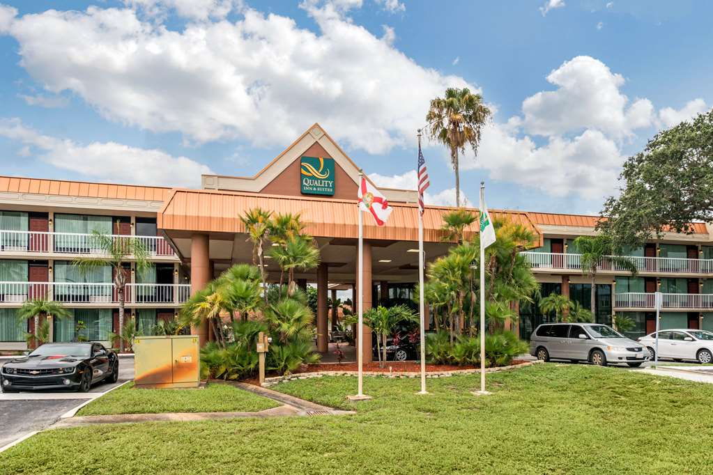 Quality Inn & Suites Tarpon Springs South - photo 2