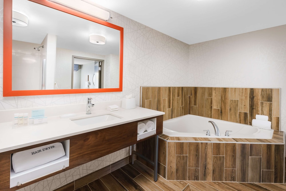 Hampton Inn & Suites Thousand Oaks CA - photo 20